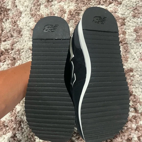 NEW! New Balance Platform 574 Sneaker (Women) size 9 - Picture 2 of 5